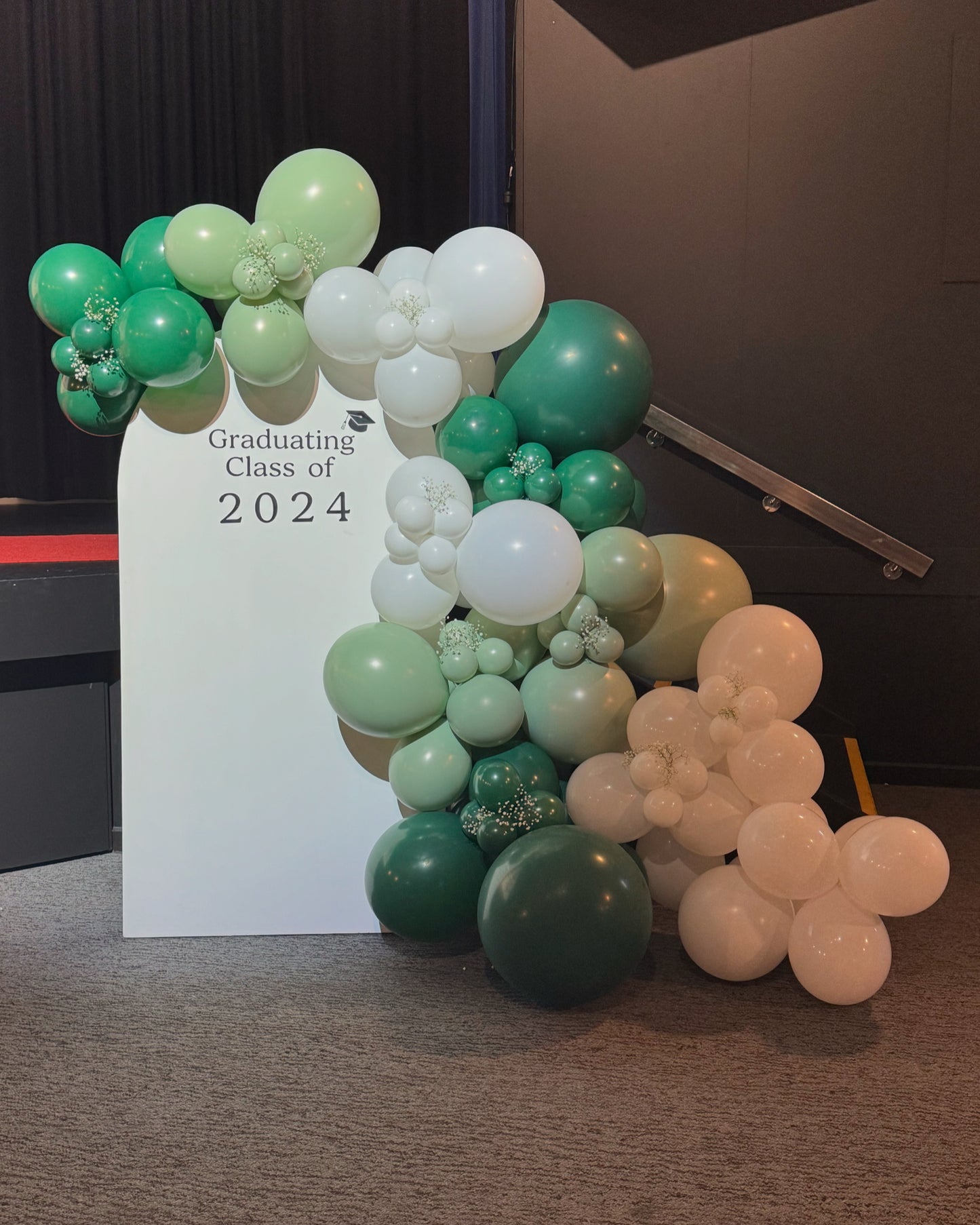 Single Arch and Balloon Garland